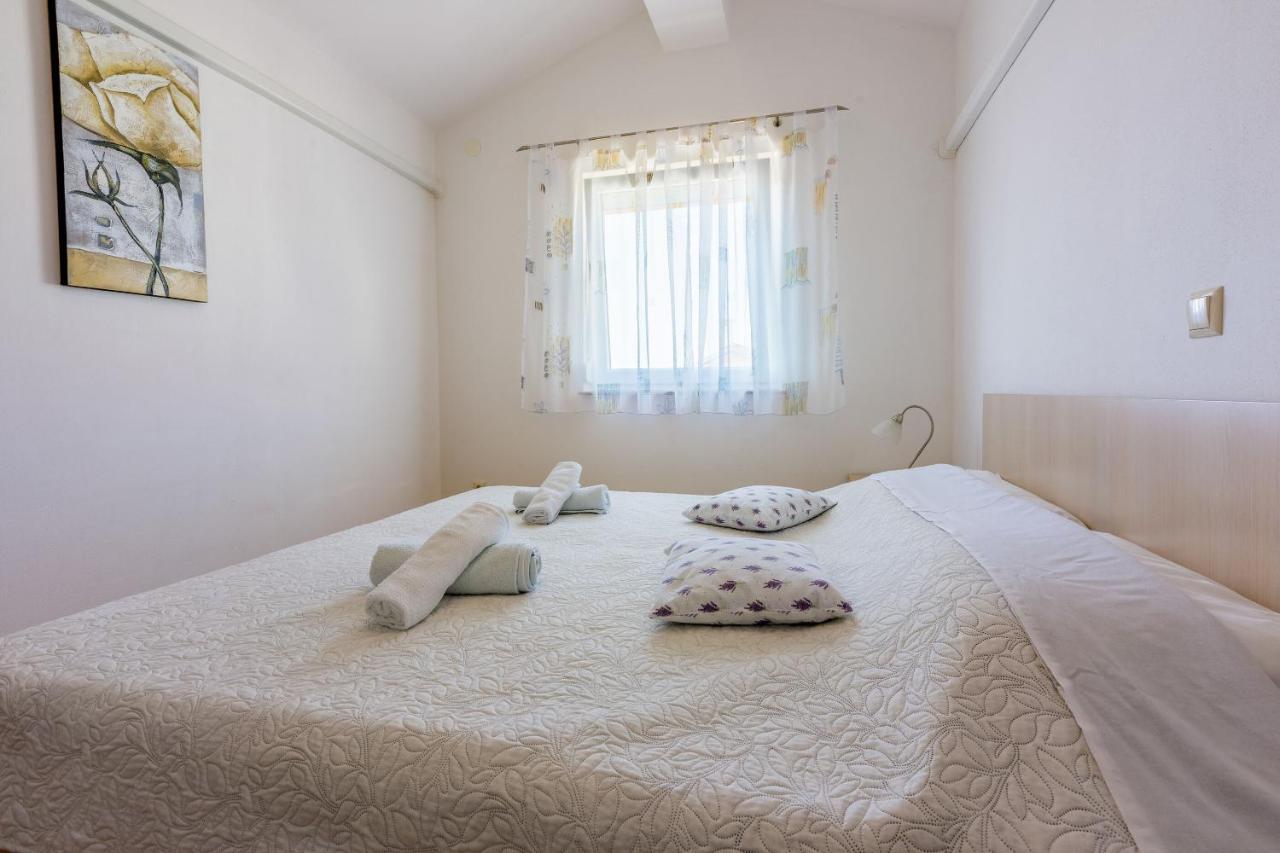 Apartments Marissimo 茨里克韦尼察 外观 照片