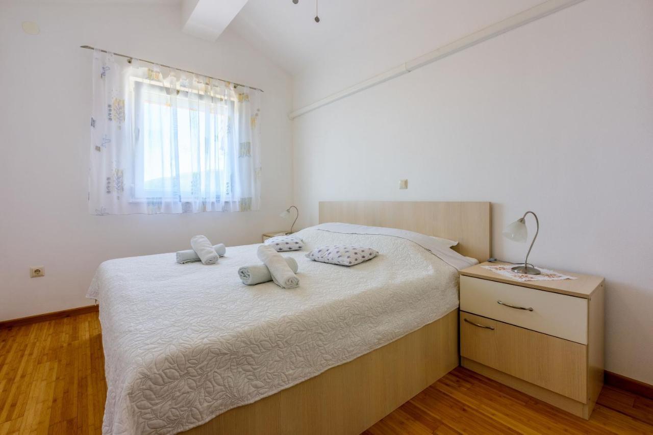Apartments Marissimo 茨里克韦尼察 外观 照片